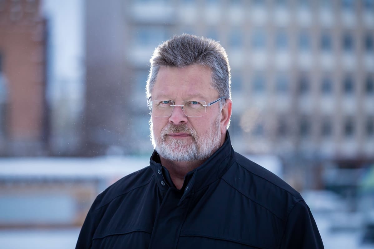 Hallintoylilääkäri Mikko valkonen