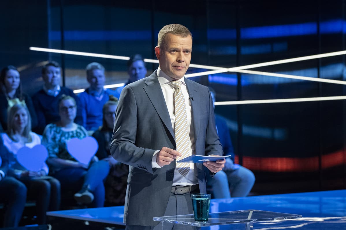 Petteri Orpo pitämässä puhettaan Ylen Vaalitentissä 26. maaliskuuta 2019.