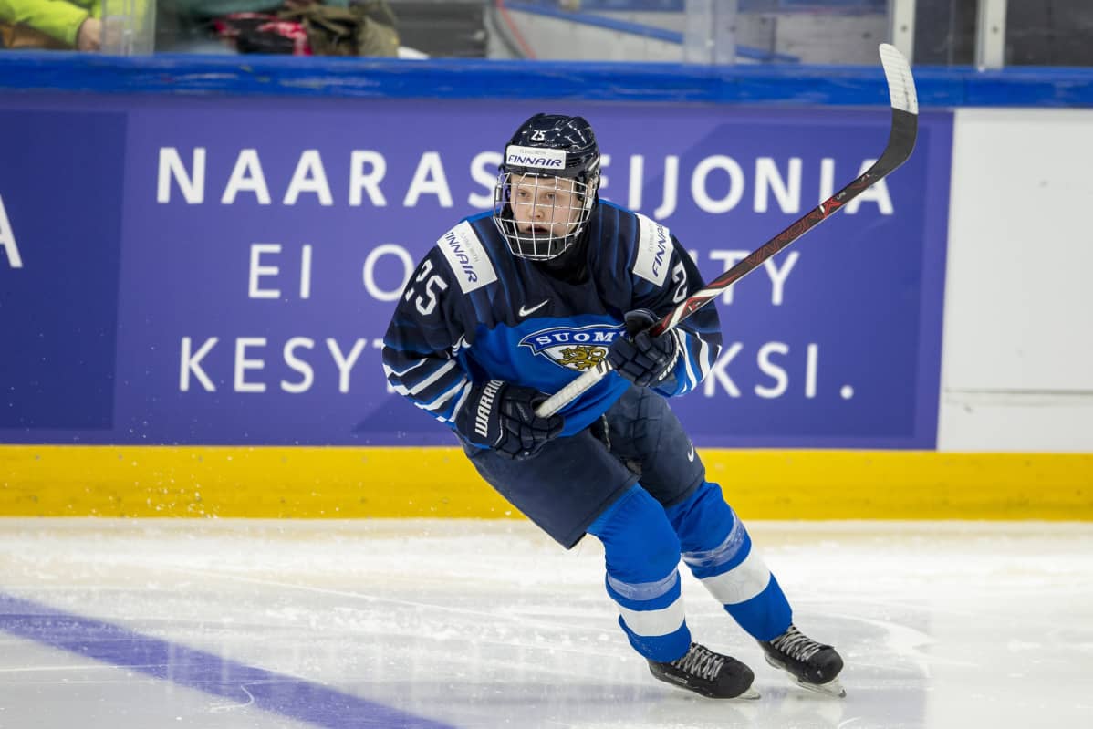 Viivi Vainikka #25, FIN