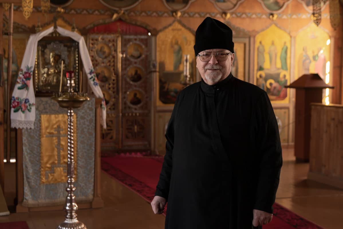 Isä Sergius Colliander Uuden Valamon vanhassa kirkossa