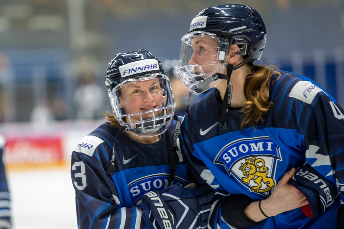 Riikka Sallinen, Rosa Lindstedt