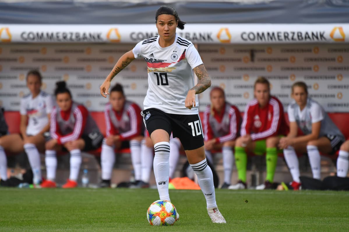 Dzsenifer Marozsan