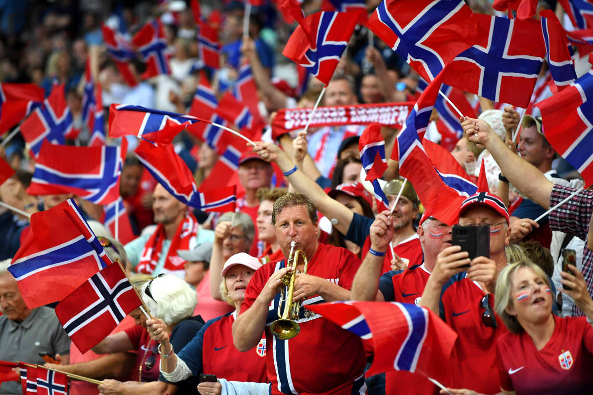 Naisten MM 2019, Norjan faneja.