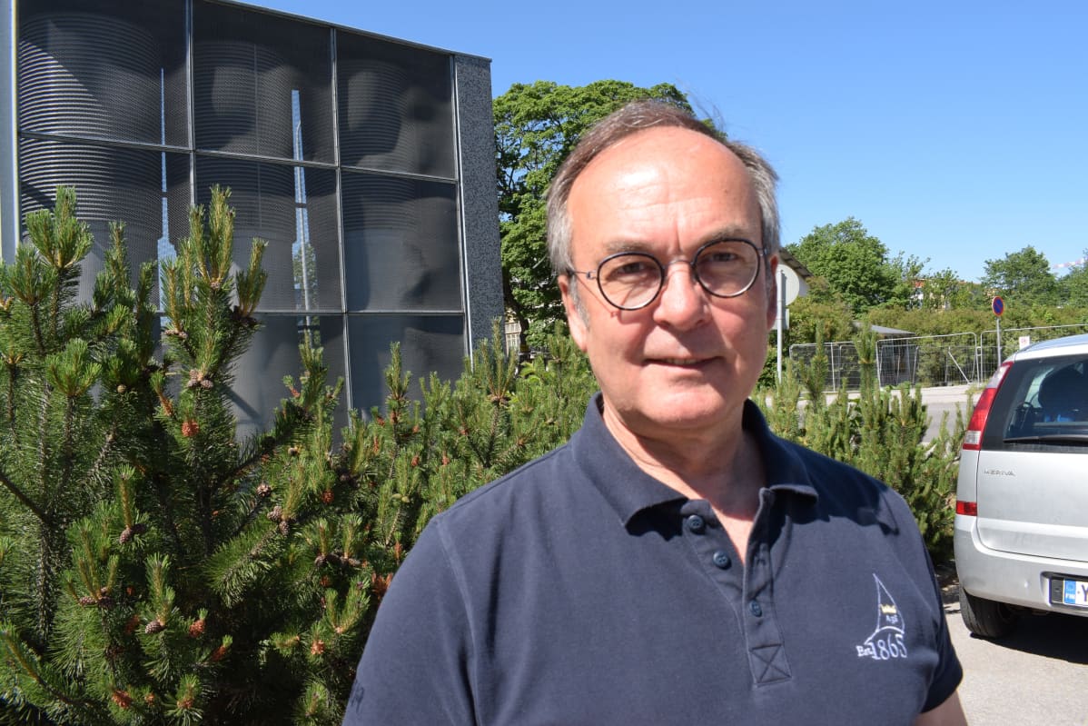 Psykiatrian professori Hasse Karlsson