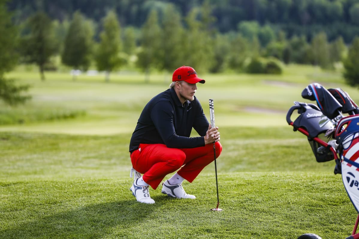 Patrik Laine osallistui kesäkuussa golfin Finnish Tourin ammattilaiskisaan Nokialla.