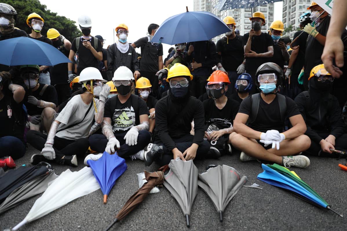 Mielenosoitus Sha Tinin alueella Hongkongissa 14. heinäkuuta.
