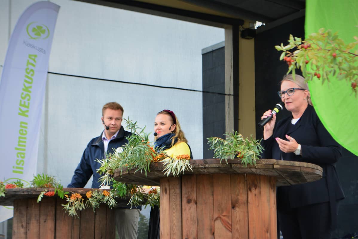 Keskustan johtoon pyrkivät puolustusministeri Antti Kaikkonen ja elinkeinoministeri Katri Kulmuni.