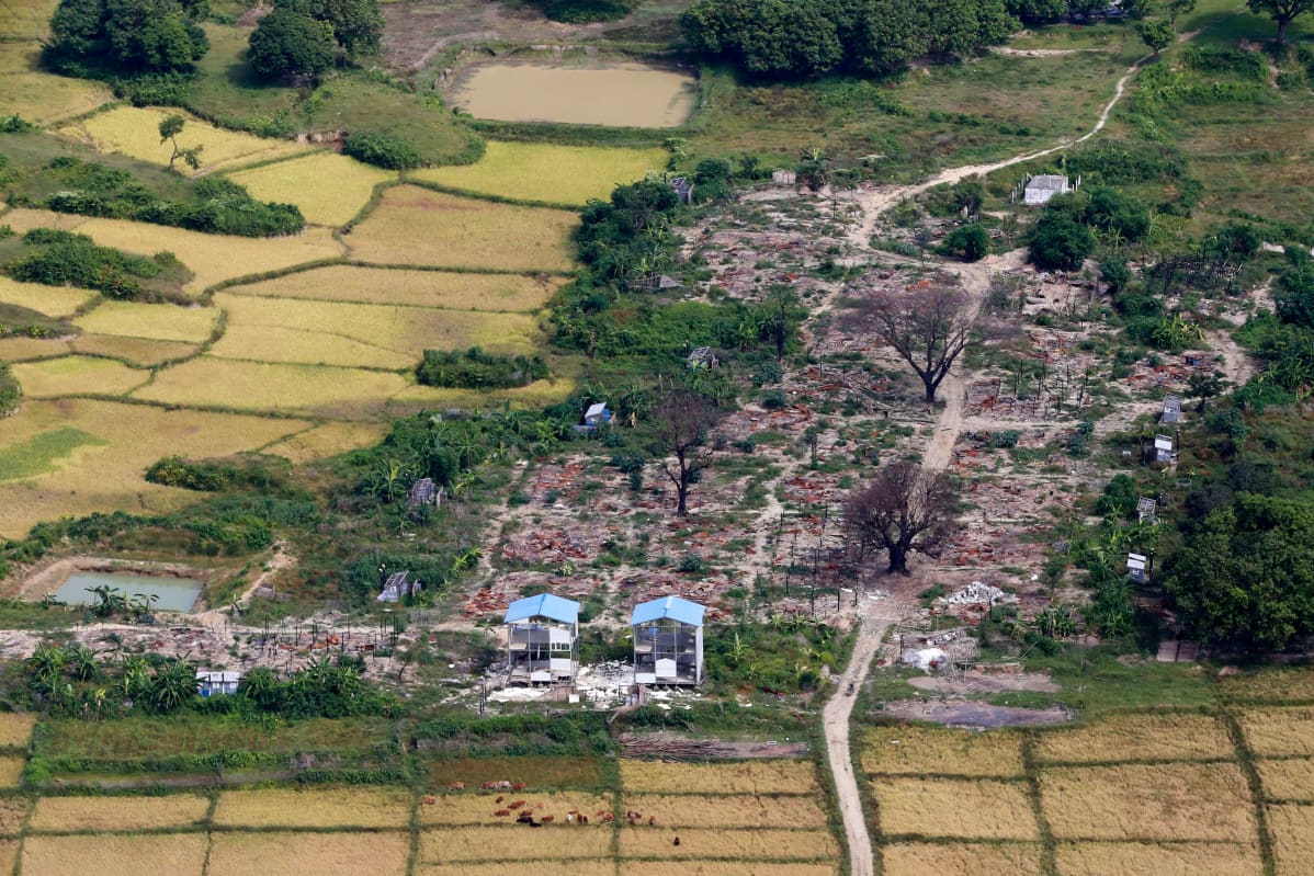 Myanmarin poltettuja rohingya-kyliä