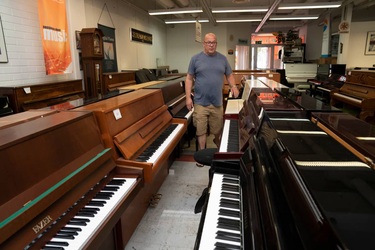 Pianokeskus oy:n omistaja Arto Tuominen