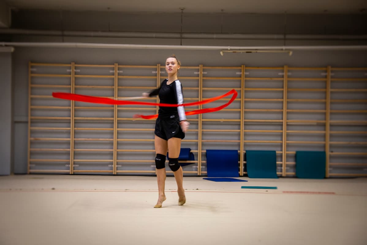 Rebecca Gergalon nauhaohjelma