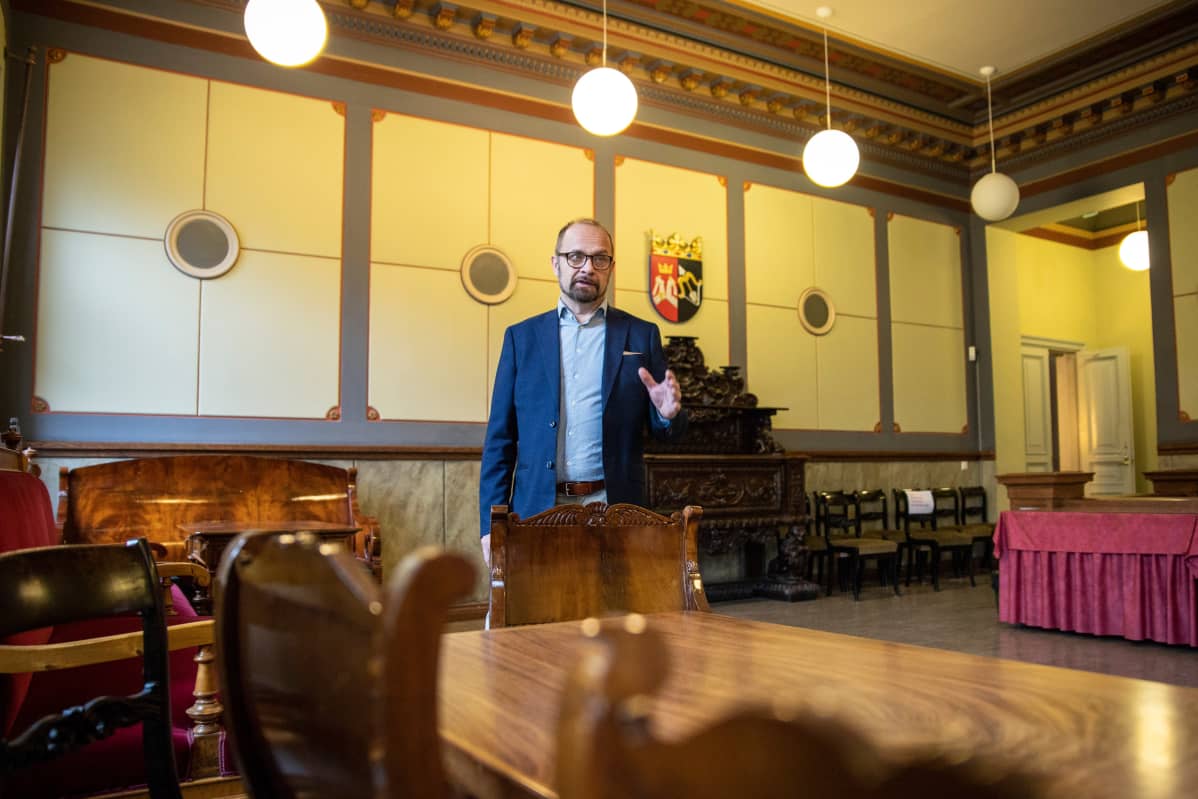aluejohtaja Jyrki Reinikainen, Senaatti-kiinteistöt