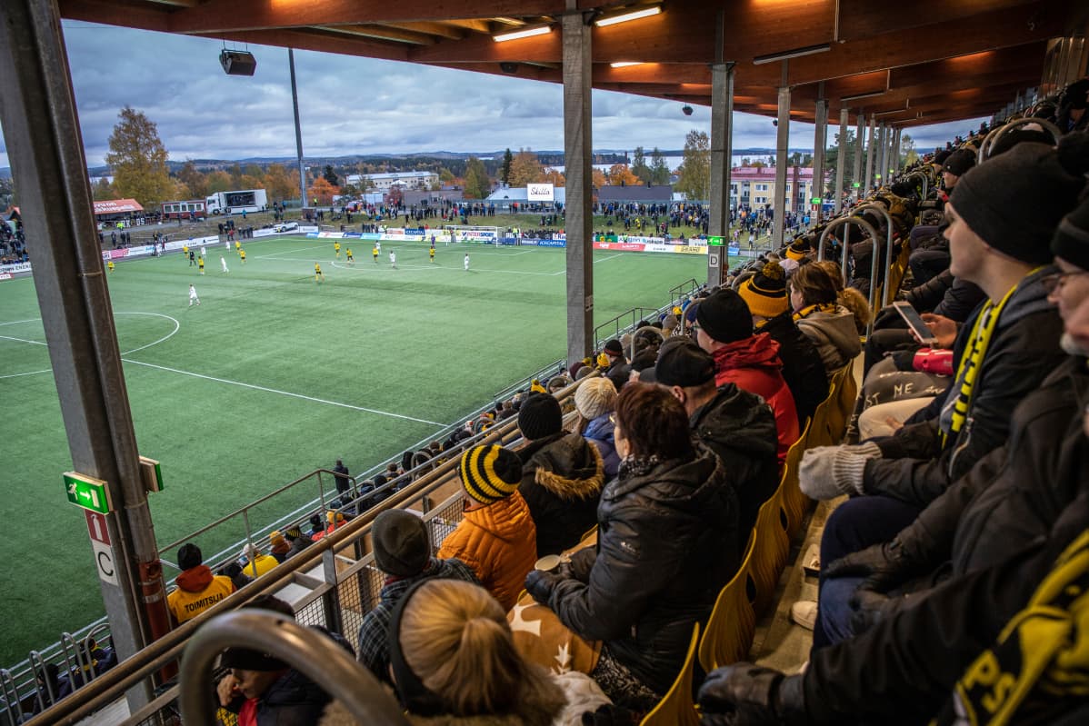 KuPS kotiottelu Honka