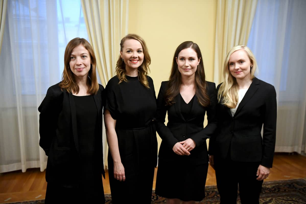 Kuvassa Li Andersson, Katri Kulmuni, Sanna Marin ja Maria Ohisalo.