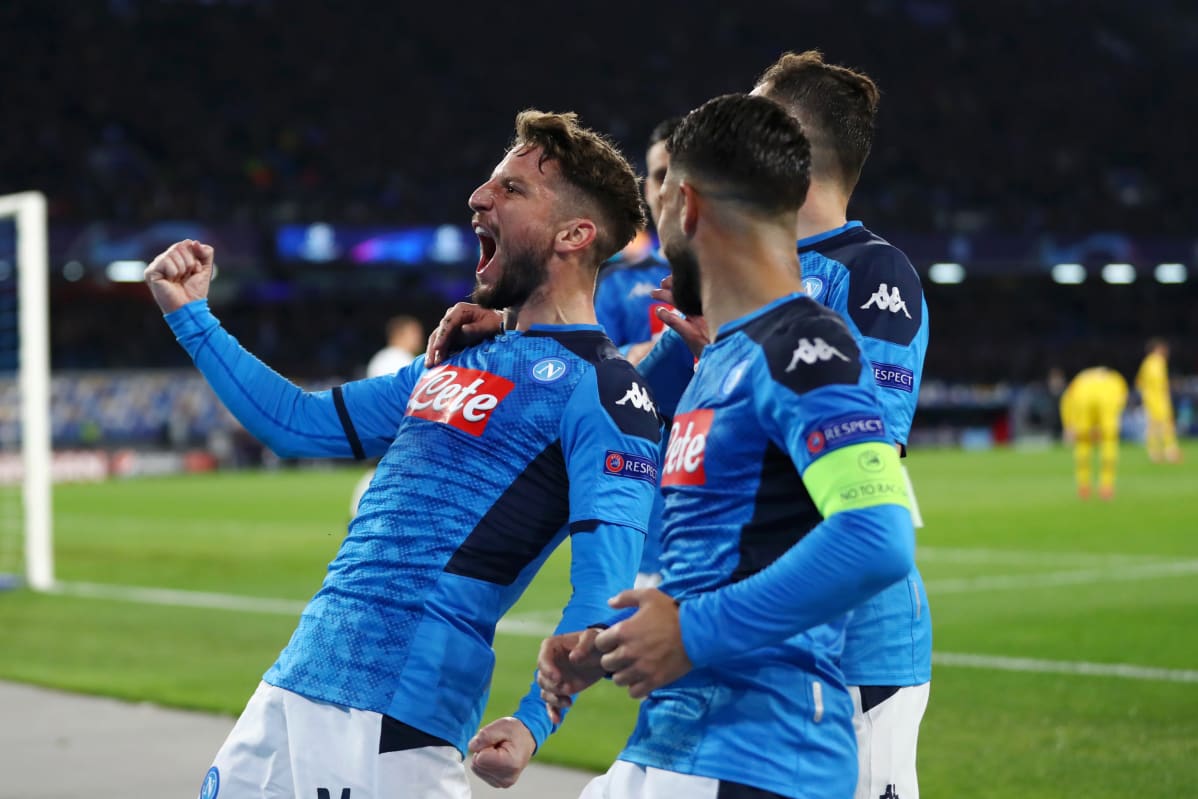 Napoli juhlii