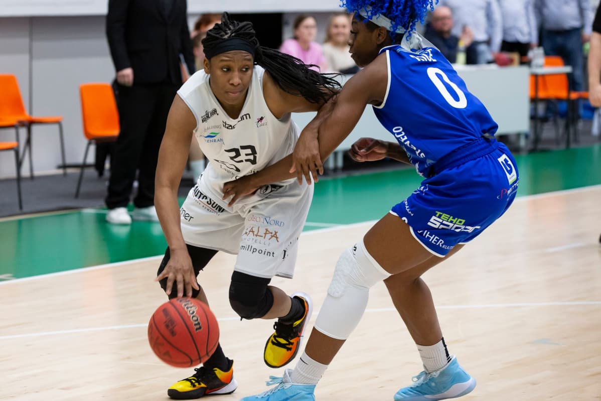 Erica Covile (Catz #23), Zykera Rice (PeKa #0)