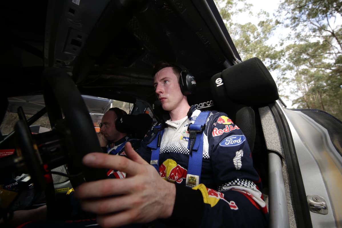 Elfyn Evans töissä.