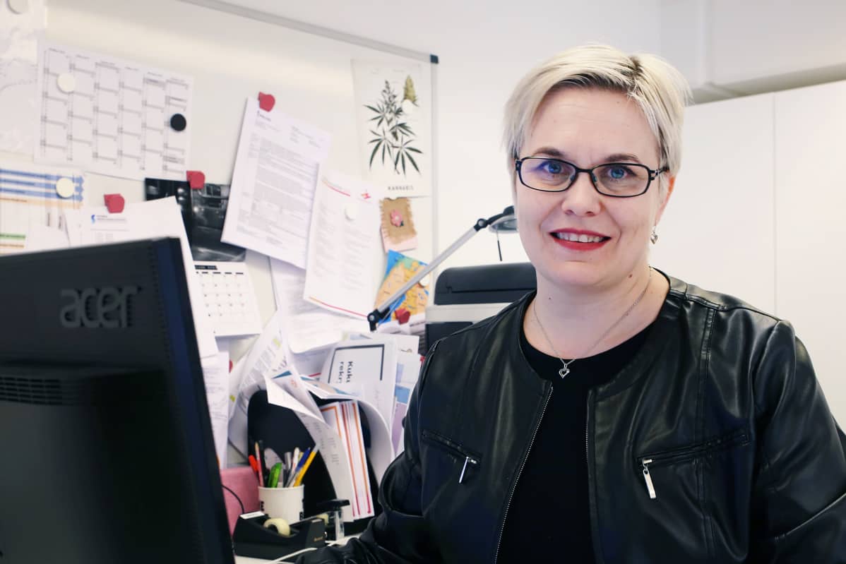 Irti Huumeista ry:n toiminnanjohtaja Mirka Vainikka.