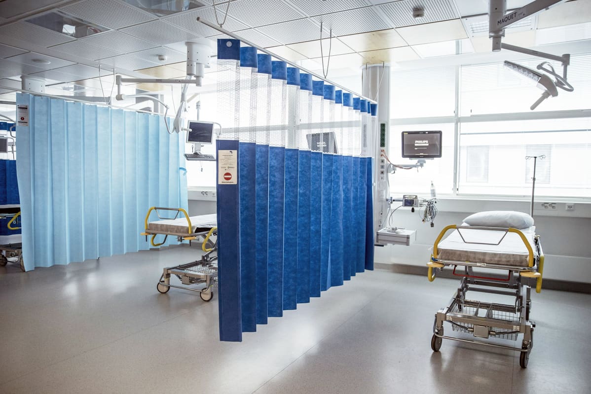 Koronapotilaiden testaamiseen ja hoitoon tarkoitettu osasto Turun yliopistollisessa keskussairaalassa Tyksissä.