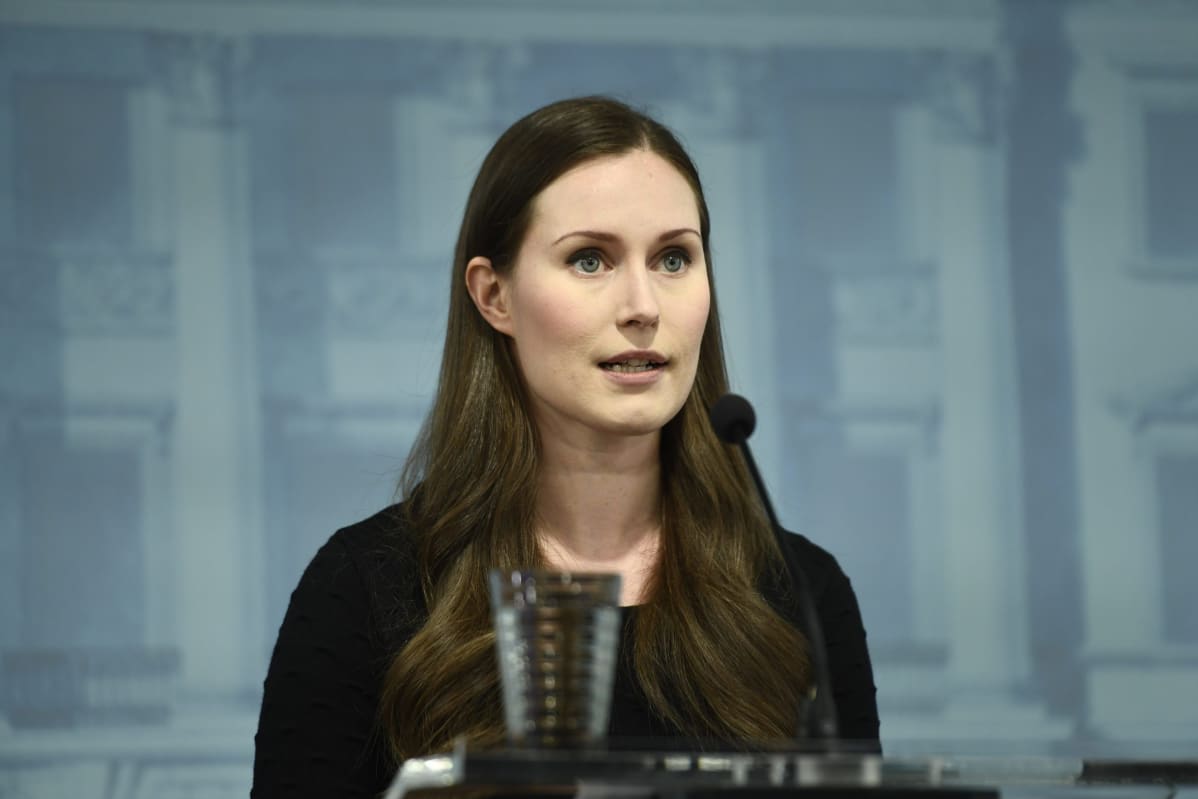 Pääministeri Sanna Marin hallituksen koronatilannekatsauksessa.