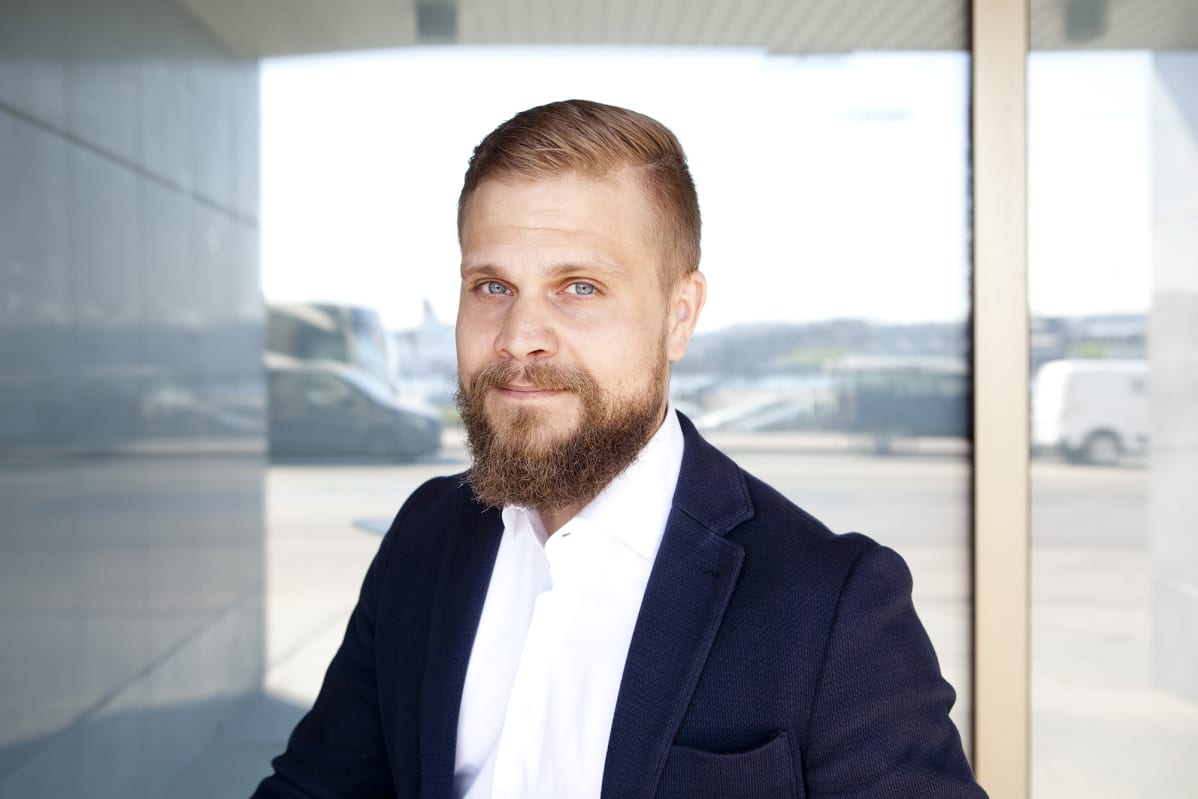 Kuvassa on projektipäällikkö Rasmus Pinomaa.