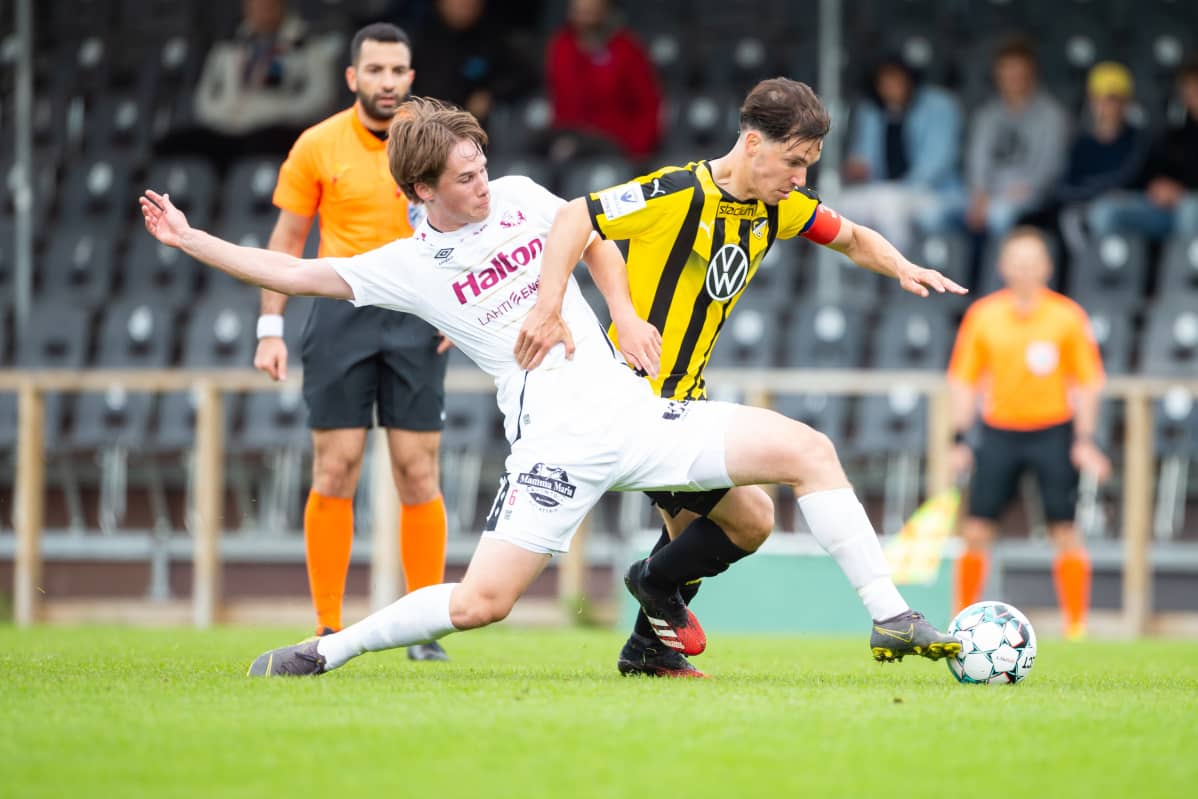 Eemeli Virta (6), FC Lahti ja Duarte Tammilehto (33), FC Honka kesäkuu 2020