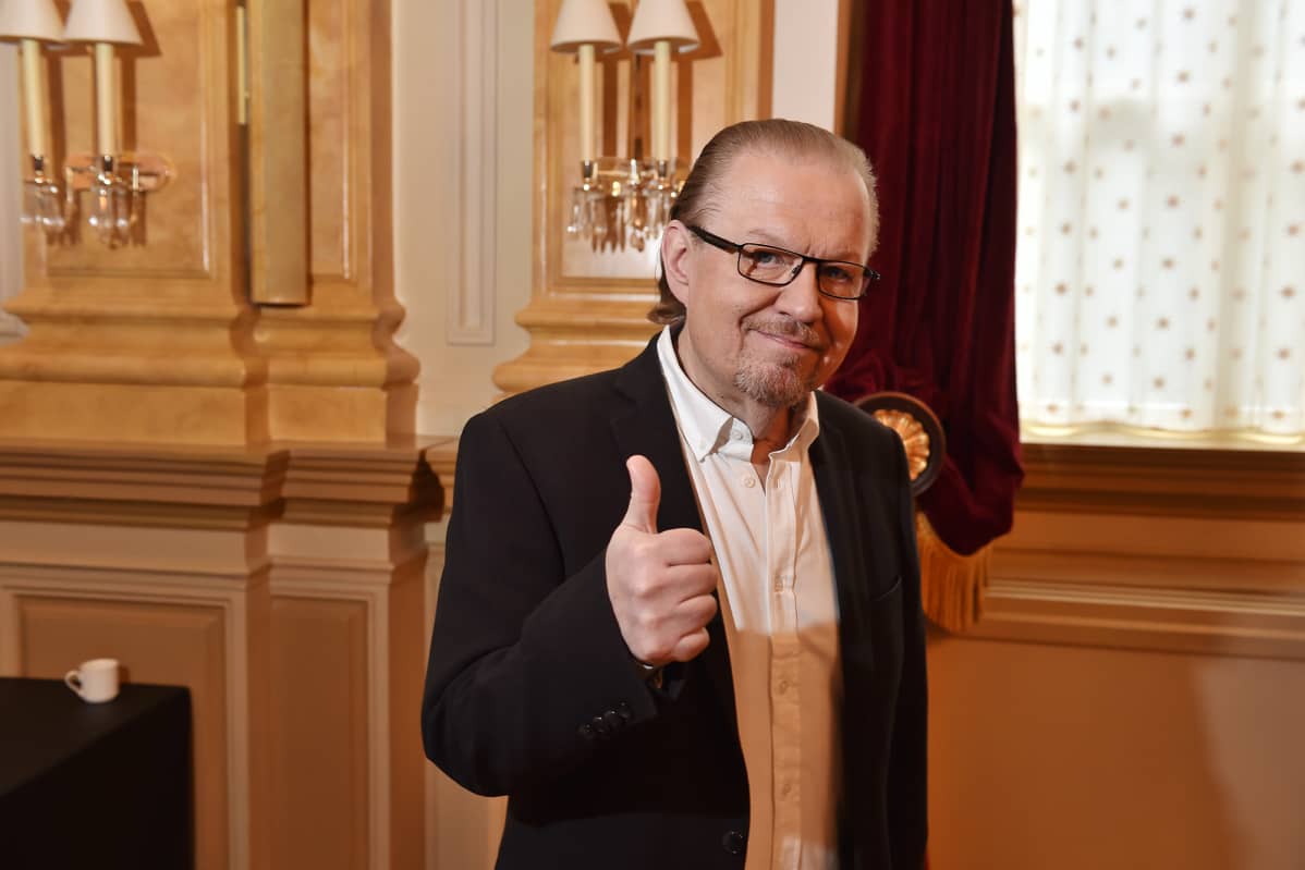 Kuvassa on Jope Ruonansuu maaliskuussa 2016.