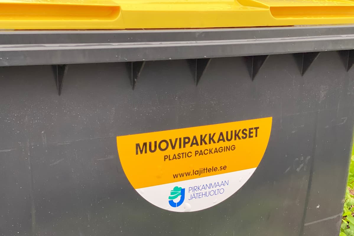 Pirkanmaan jätehuollon muovinkeräysastia