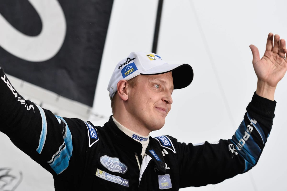 Näin Mikko Hirvonen tuuletti vuonna 2014.
