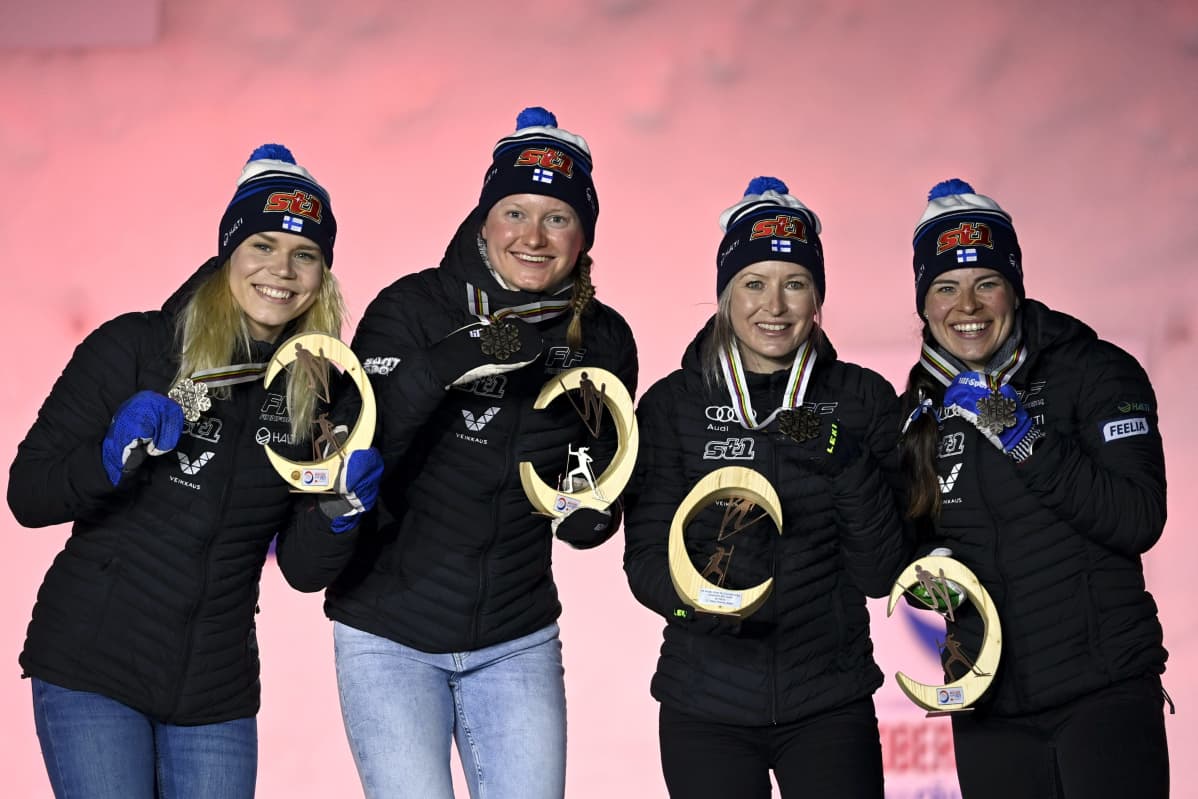 Suomen viestijoukkue mitalit