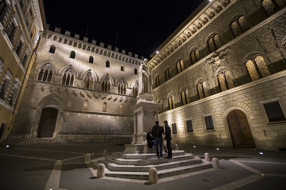 Banca Monte dei Paschi di Siena.