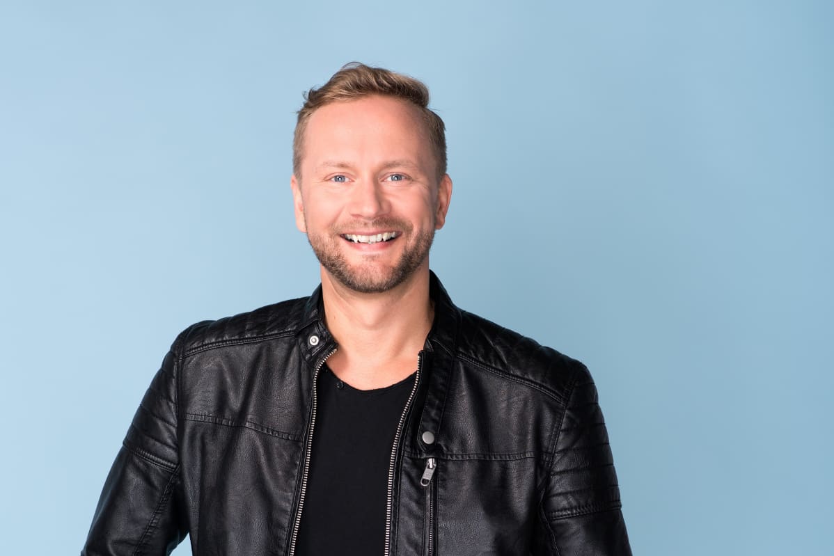 Tuottaja ja Uuden musiikin kilpailun kommentaattori Mikko Silvennoinen