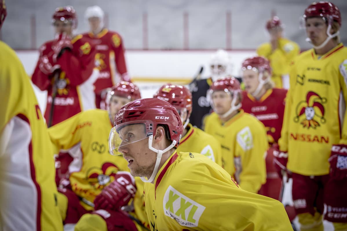 Marko Anttila, jääkiekkoilija