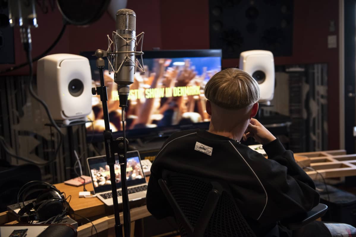 Isac Elliot