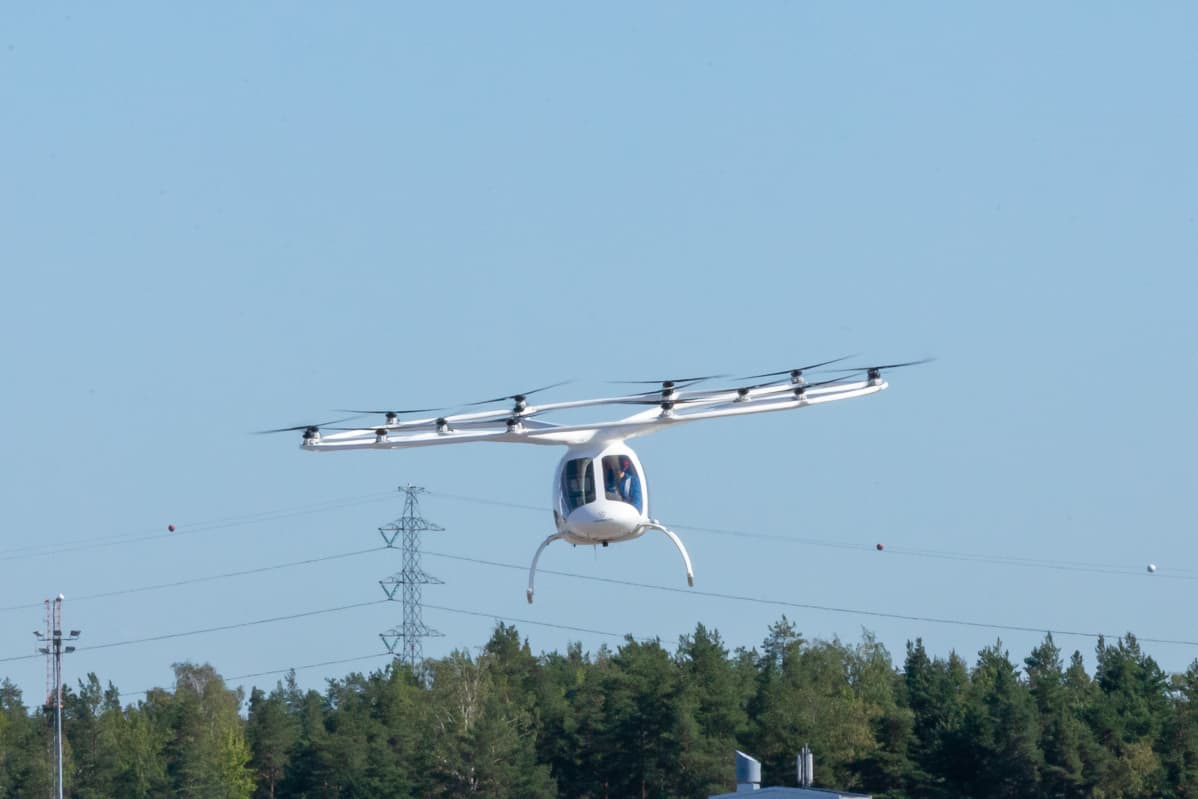 Volocopter tulossa laskuun Helsinki-Vantaan lentokentälle