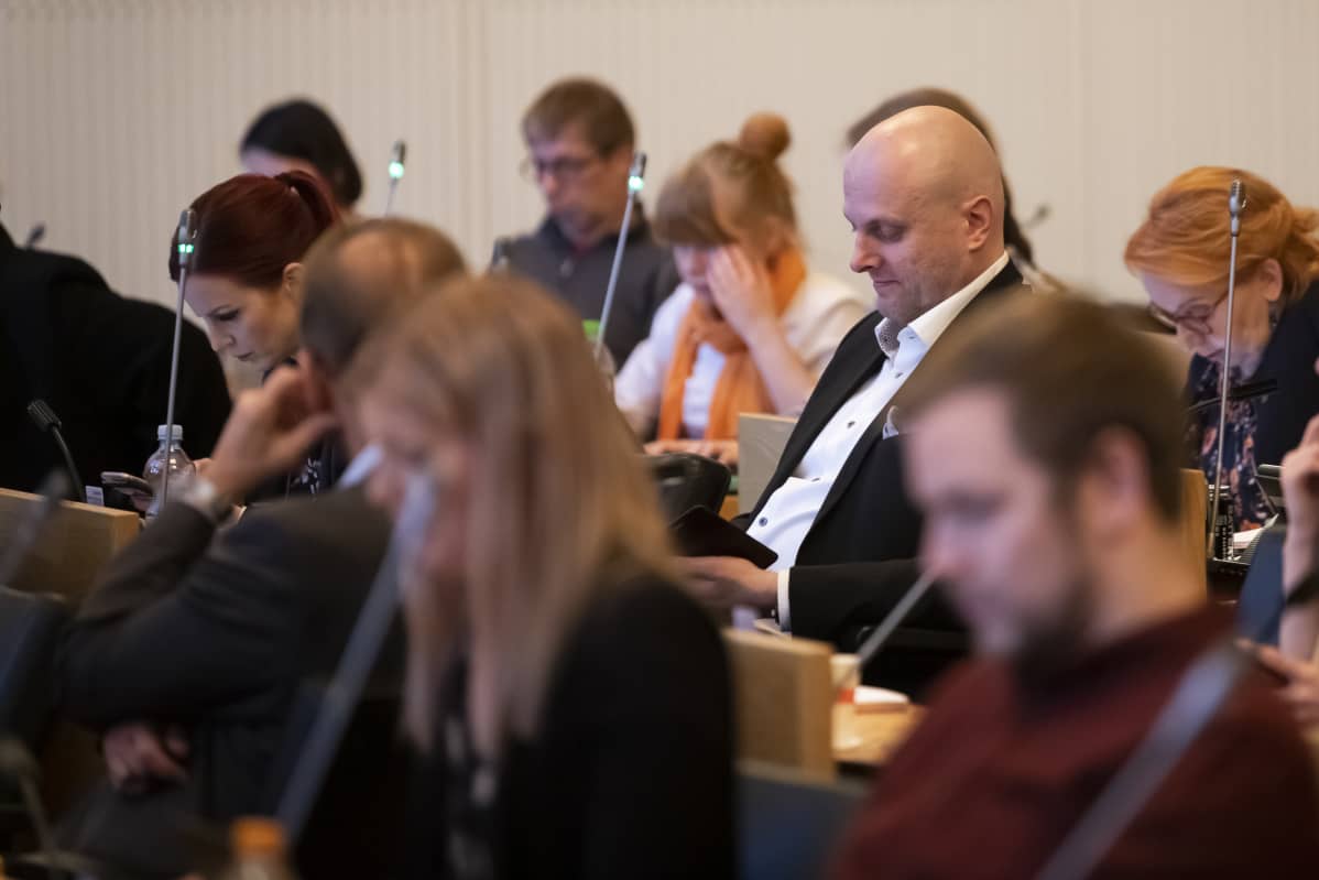 Tampereen budjettivaltuuston kokous.