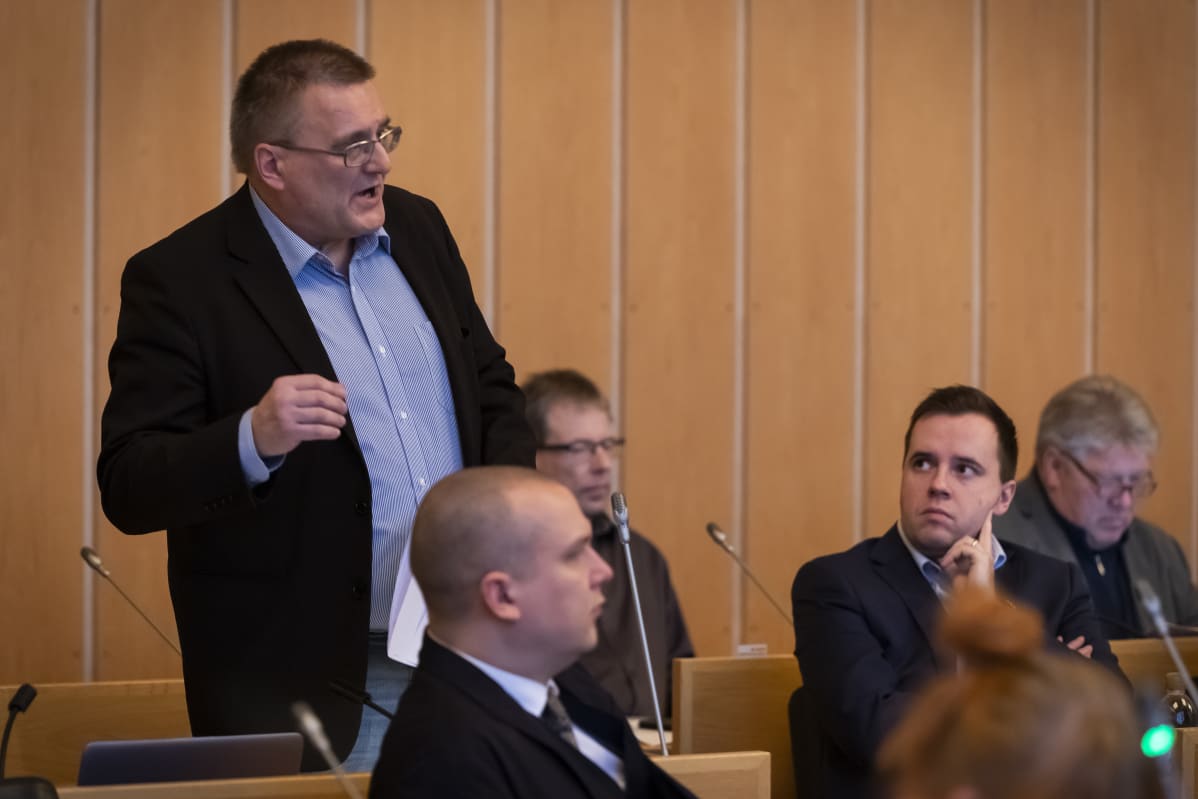 Tampereen budjettivaltuuston kokous.