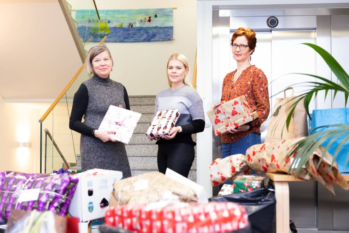 Eksotelle lahjoitettuja joululahjoja
