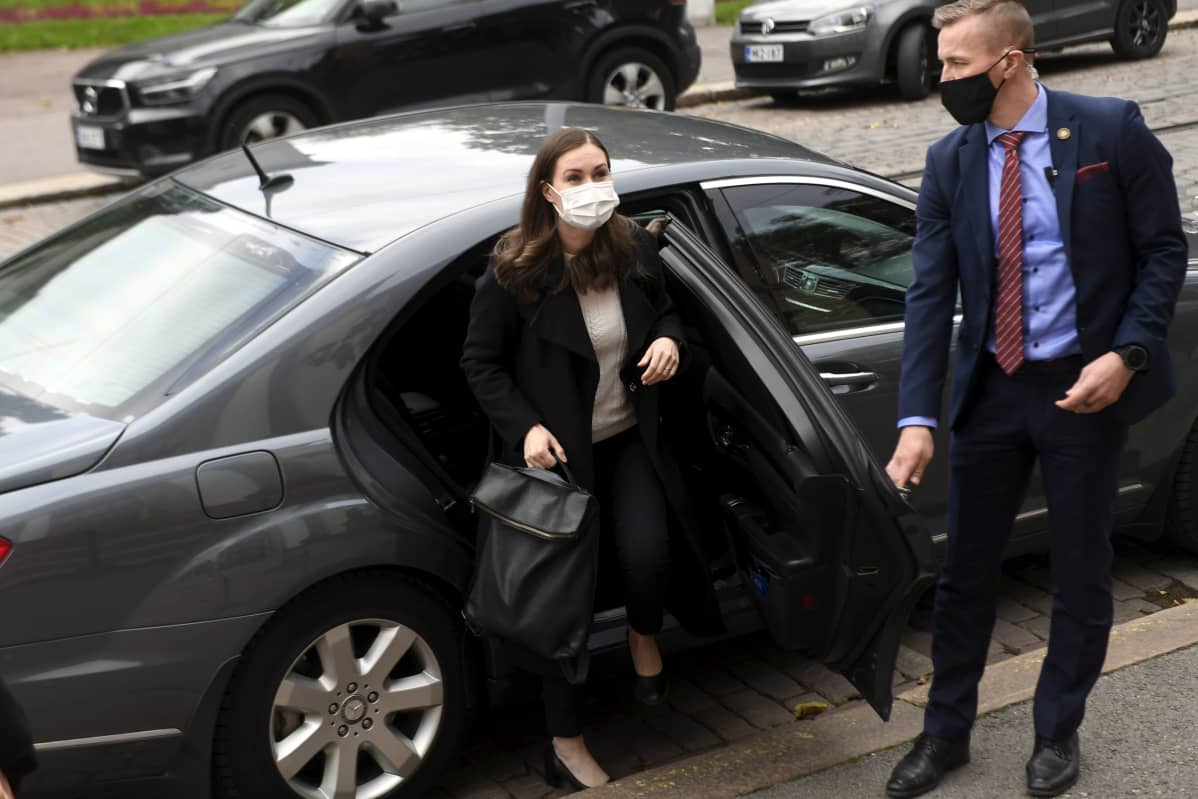 Pääministeri Sanna Marin saapui hallituksen iltakouluun 14. lokakuuta.