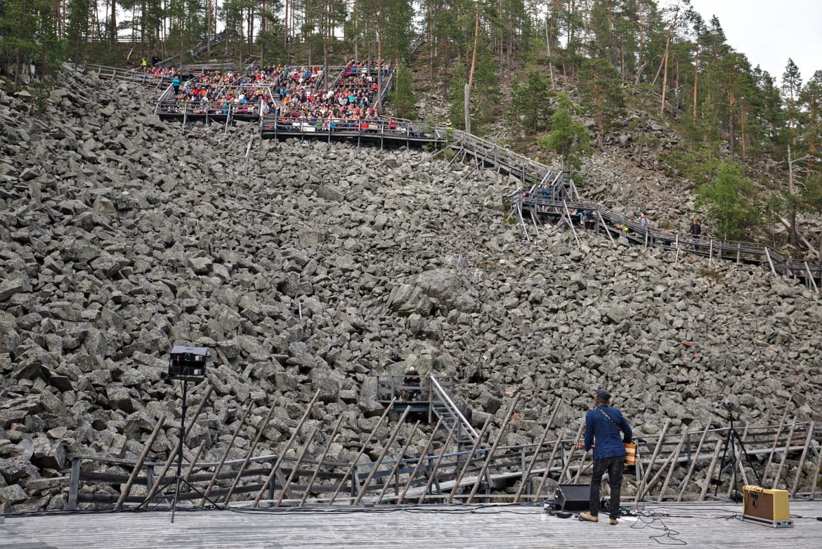 Pyhä Unplugged, Tuomari Nurmio, Aittakuru