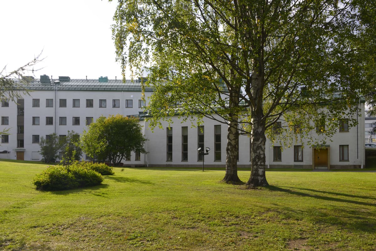 Lääninhallituksen alue on tällä hetkellä idyllinen rovaniemeläisten "olohuone".