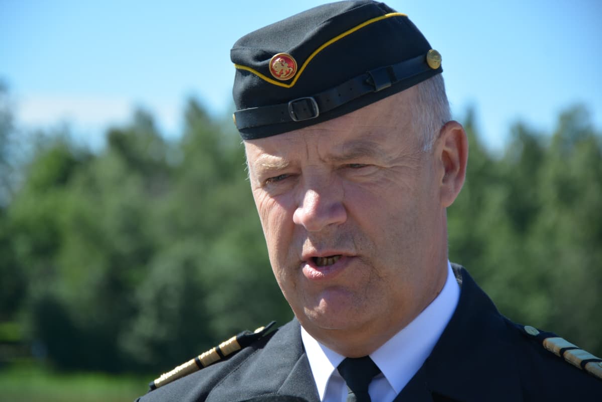 Merivoimien komentaja, vara-amiraali Veijo Taipalus.