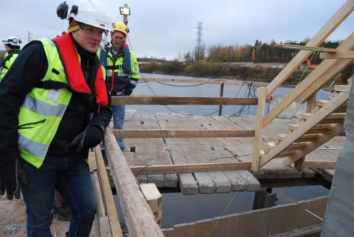 Piilolanniemen sillan työmaapäällikkö Markus Tarvainen.