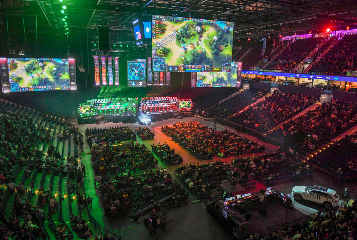 Dota 2 turnaus e-urheilu elektroninen urheilu ESL Berliini Hampuri