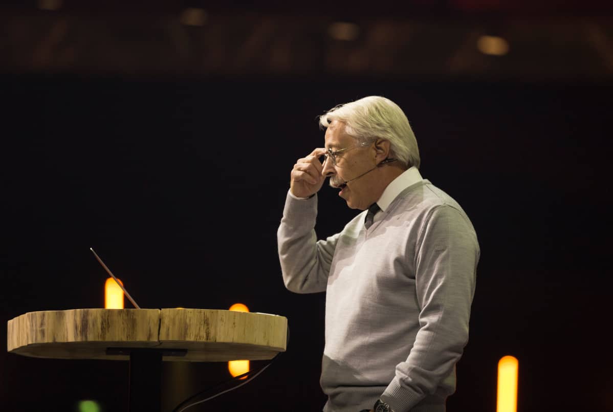 Professori Gary Hamel puhumassa Nordic Business Forumissa
