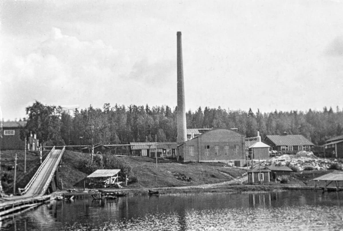 Jyväskylän tulitikkutehdas Keski-Suomen museon arkistokuvassa.