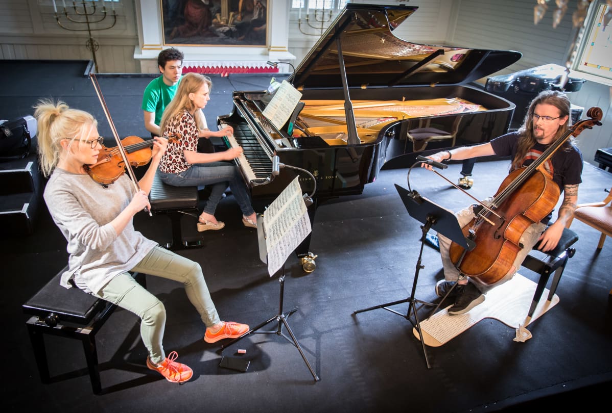 Lampenius, Mikkola ja Kivilaakso soittavat Iitin musiikkijuhlilla.