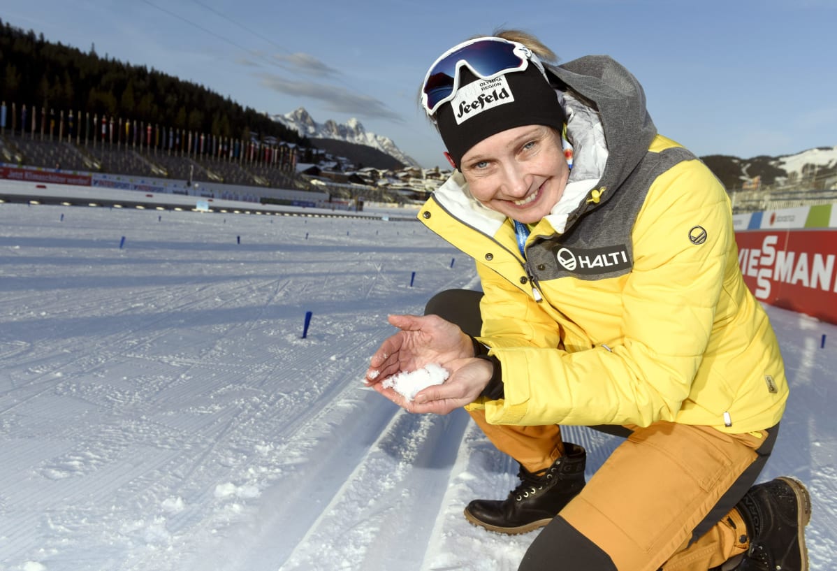 Annmari Viljanmaa kuvattuna Seefeldin hiihtostadionilla.
