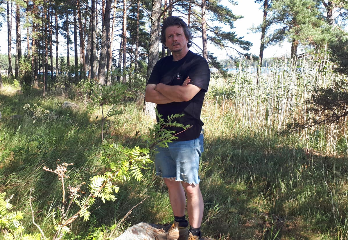 Veli Vartiala metsässä