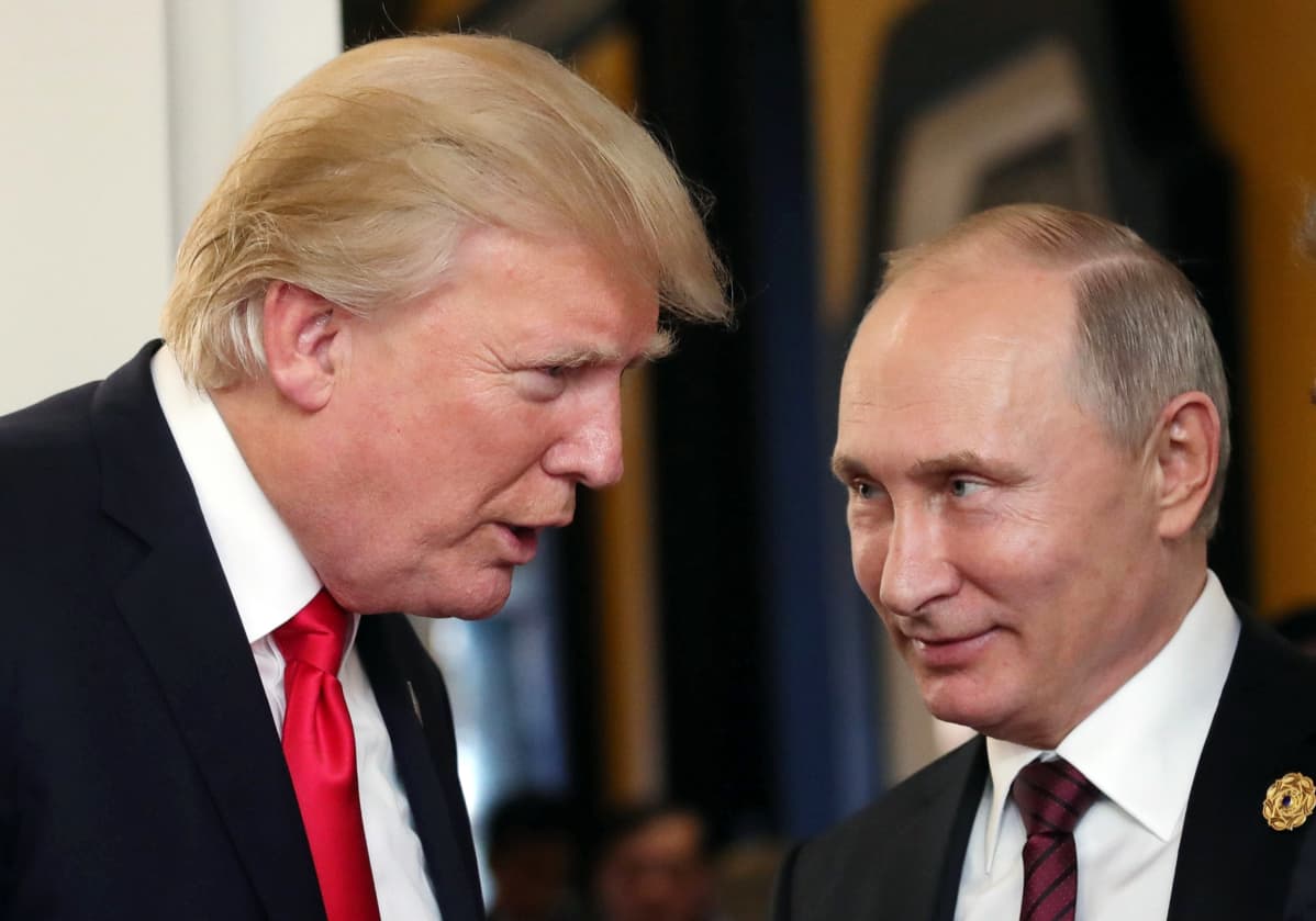 Presidentti Donald Trump ja presidentti Vladimir Putin tapasivat Vietnamissa Apecin kokouksessa lokakuussa.
