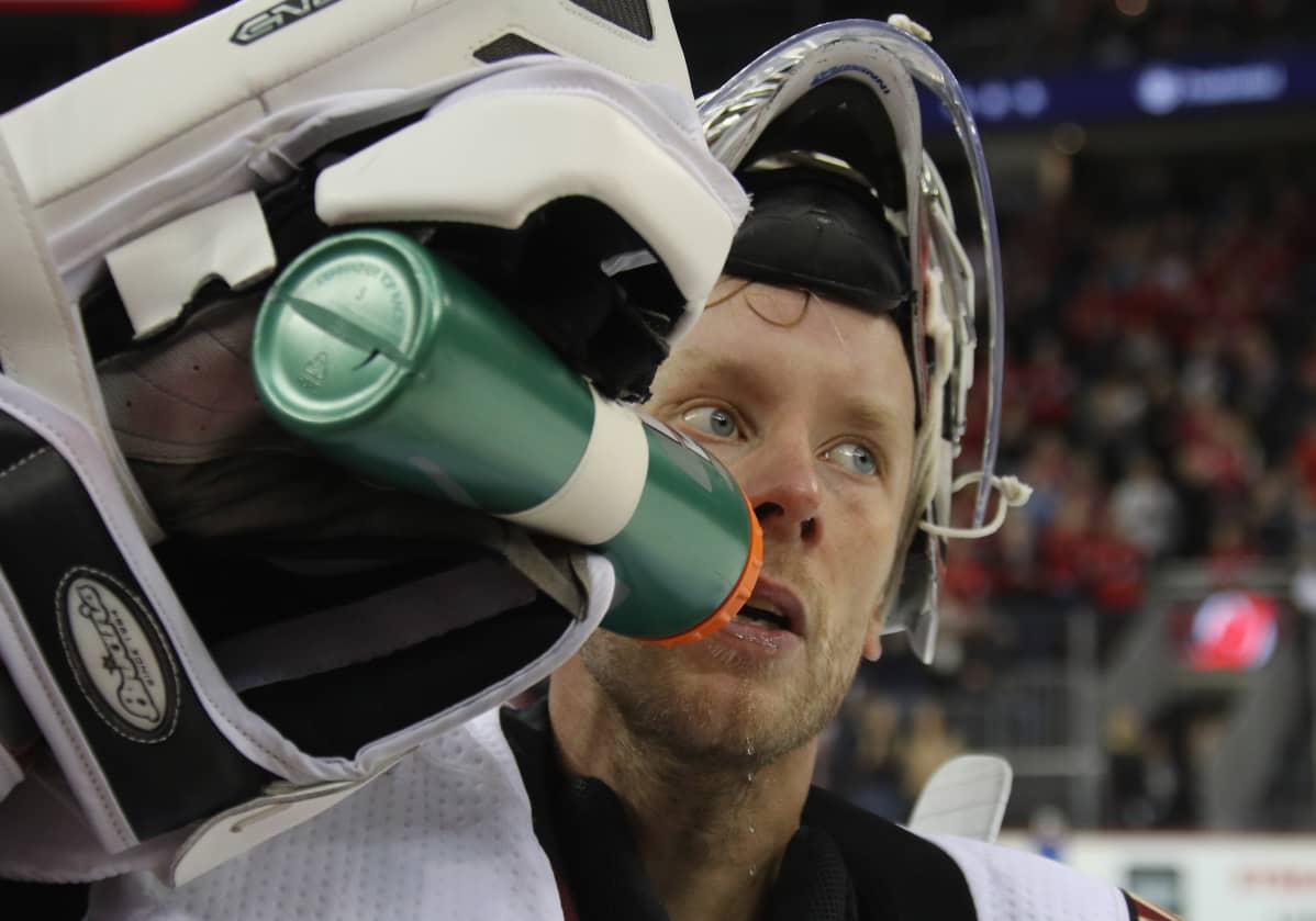 Antti Raanta lähikuvassa.